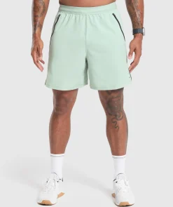 Apex 7" Hybrid Shorts