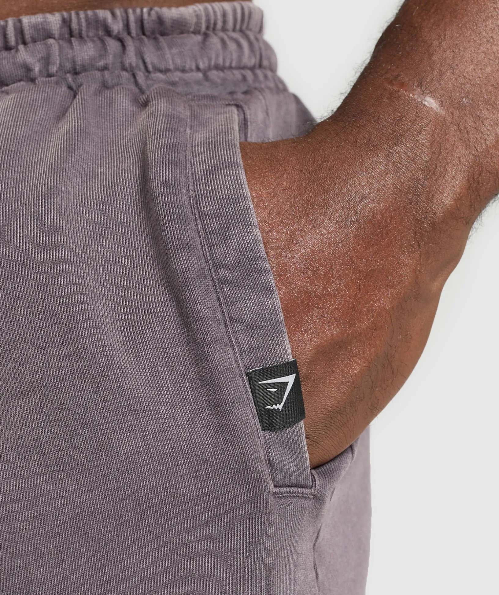 Distressed Graphic 7" Shorts